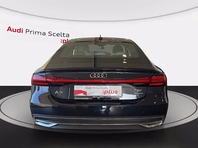 Usata Audi A7 Sportback Business Plus 340 CV (250 kW) 2023 Blu firmamento metallizzato Utilitaria