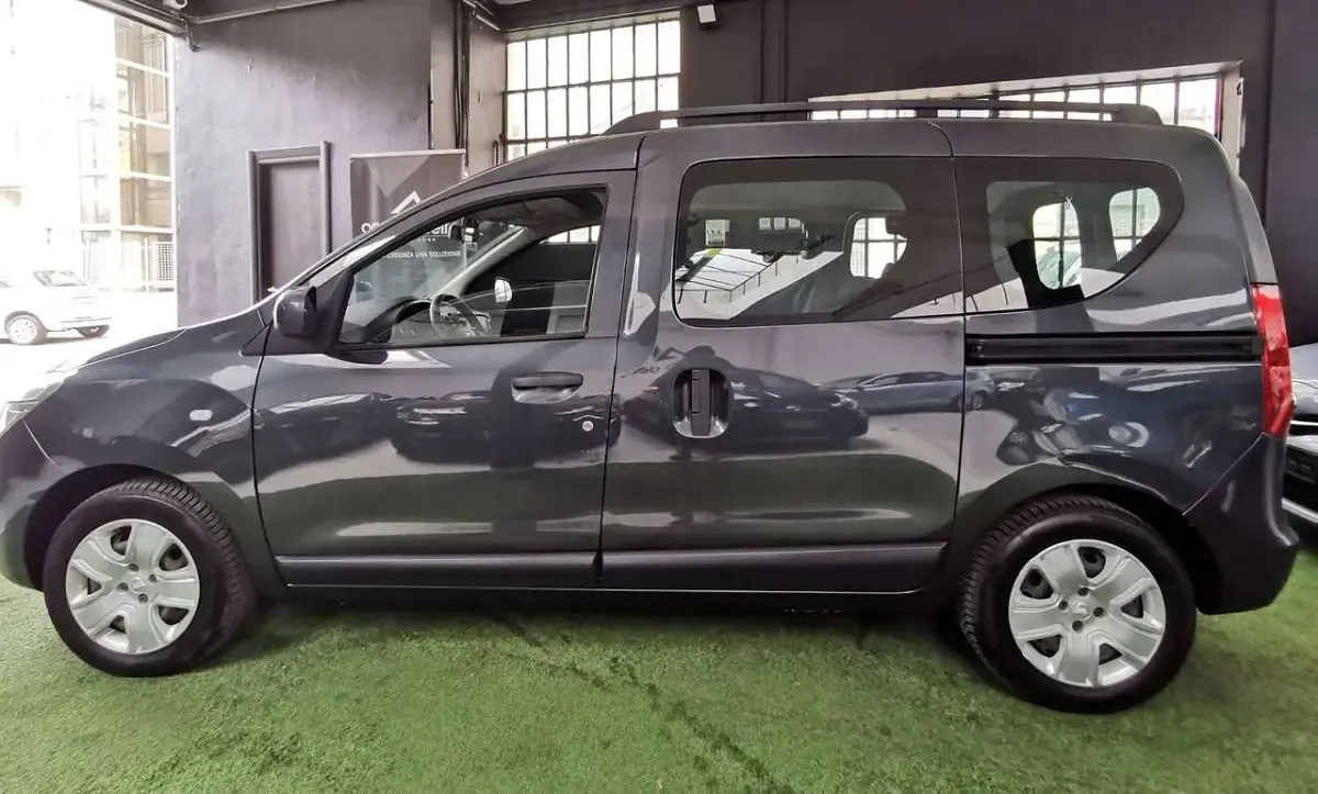 Usata Dacia Dokker 116 CV (85 kW) 2017 Grigio Monovolume