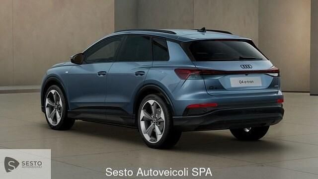 Nuova Audi Q4 e-tron Ambiente 210 kW (286 CV) 2025 Blu SUV