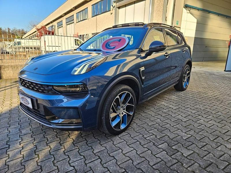 Usata Lynk & Co 01 179 CV (131 kW) 2023 Metallizzato  blu SUV