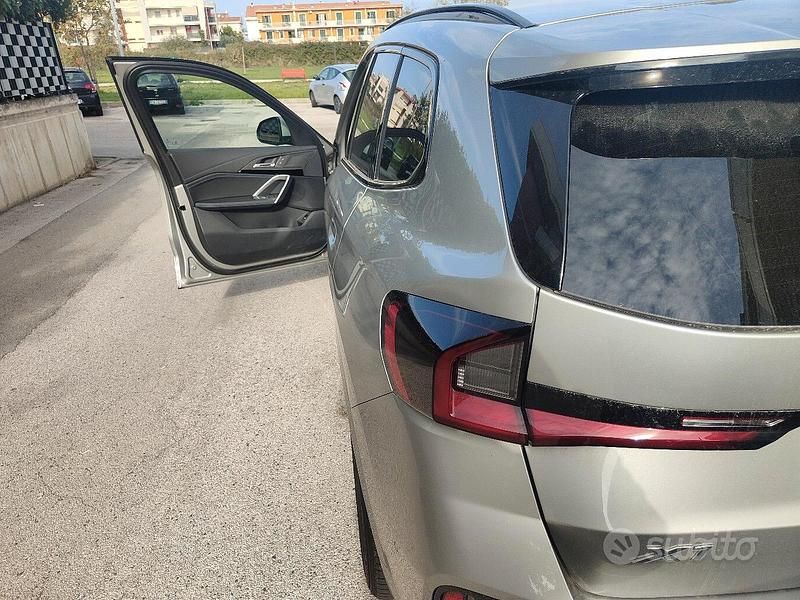 Begagnad BMW X1 150 HK (110 kW) 2024 Grå SUV