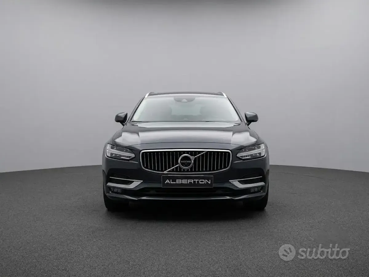 Usata Volvo V90 Inscription 190 CV (139 kW) 2017 Grigio scuro Station wagon