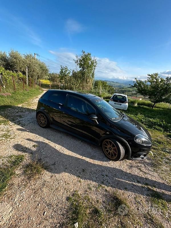 Usata Abarth Grande Punto 240 CV (176 kW) 2012 Utilitaria