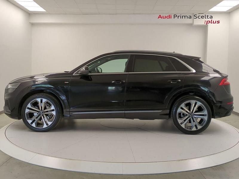 Usado Audi Q8 Sport 286 CV (210 kW) 2022 Negro SUV