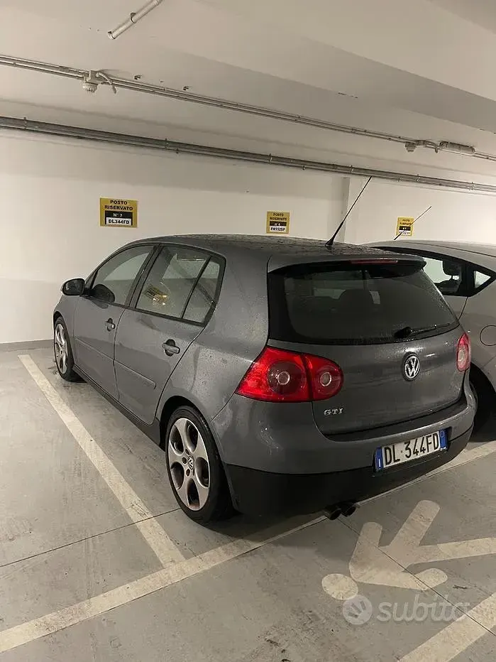 Usata VW Golf V GTI 200 CV (147 kW) 2007 Berlina