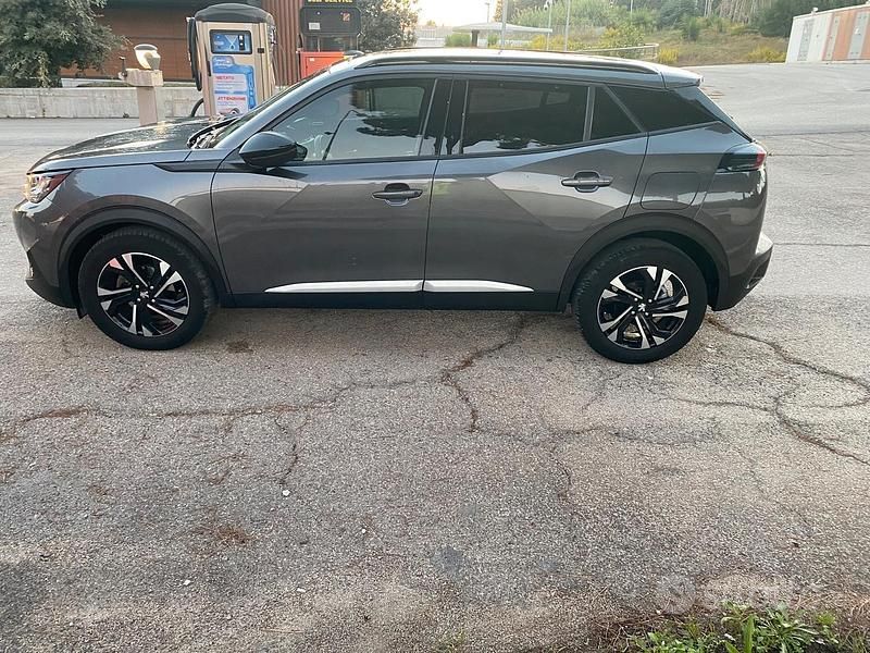 Usata Peugeot 2008 110 CV (80 kW) 2022 Grigio SUV