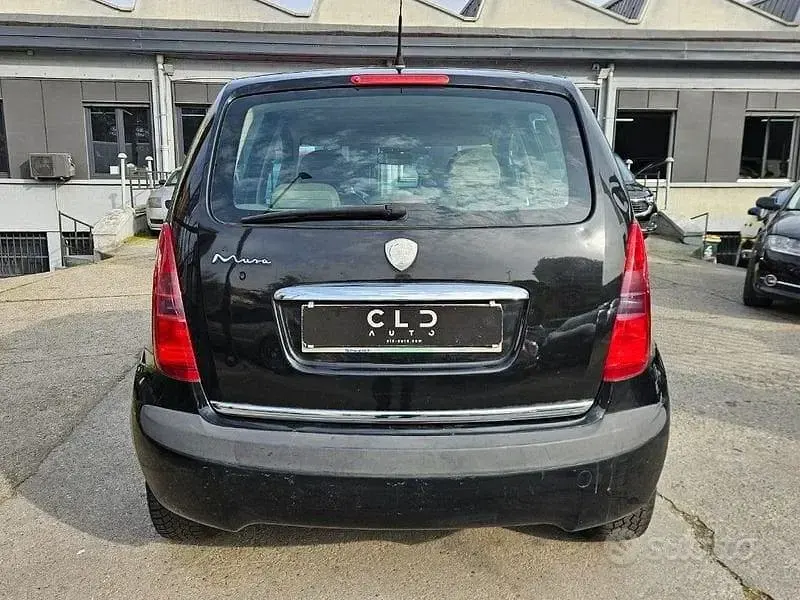 Usata Lancia Musa 77 CV (56 kW) 2007 Nero Monovolume