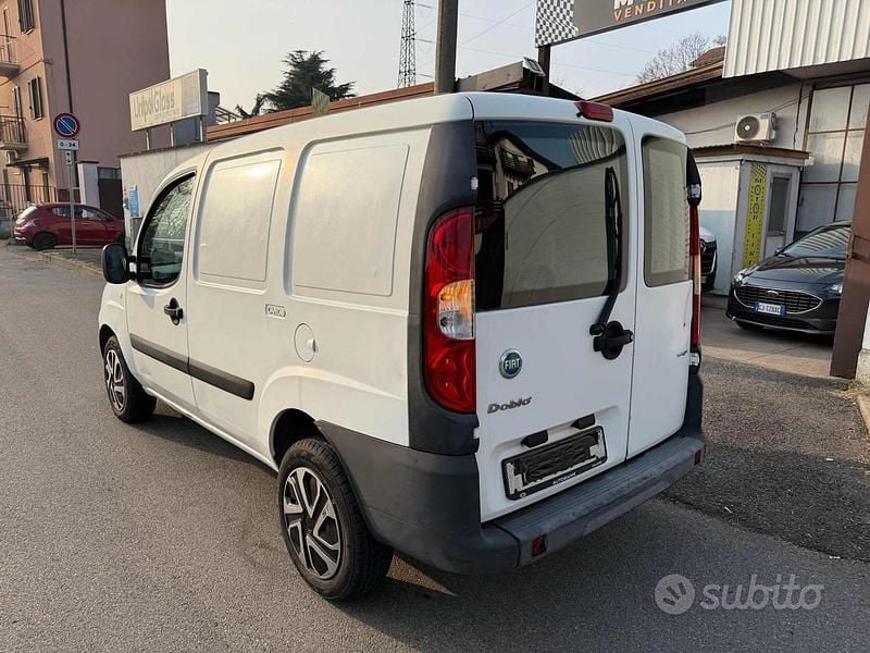 Usata Fiat Doblò S 75 CV (55 kW) 2008 Bianco Monovolume