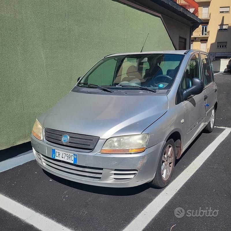 Usata Fiat Multipla 2003 Grigio Monovolume