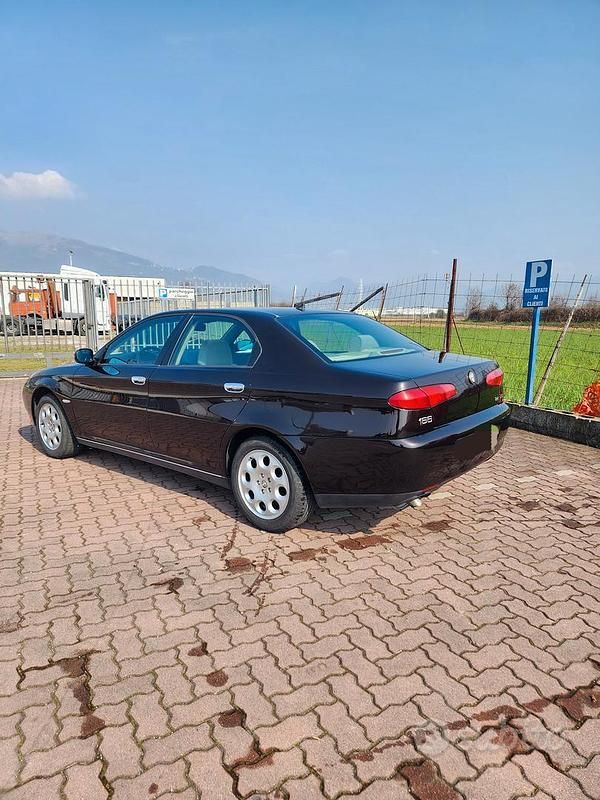 Usata Alfa Romeo 166 140 CV (102 kW) 2001 Berlina