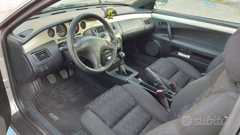 Usata Fiat Coupé 220 CV (161 kW) 1997 Grigio Coupé