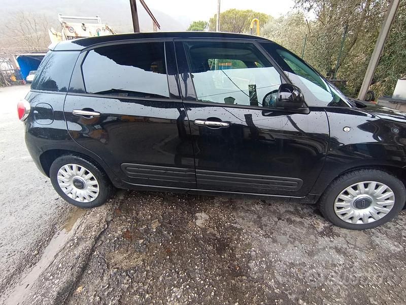 Usata Fiat 500L Living 105 CV (77 kW) 2014 Nero Monovolume