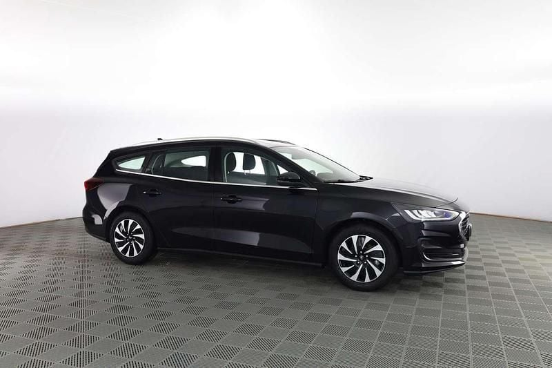 Usata Ford Focus Titanium 116 CV (85 kW) 2025 Agate black metallizzato Station wagon