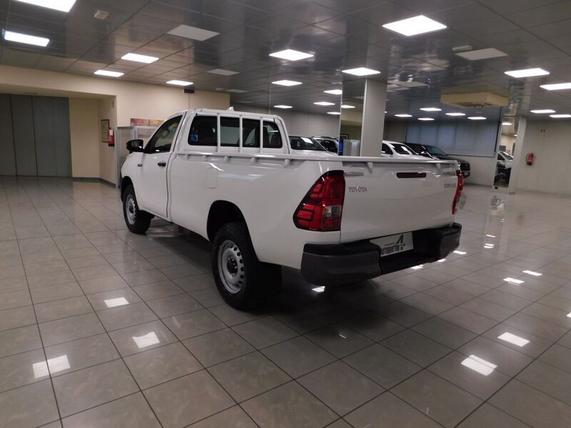 Usato 2024 Toyota HiLux 2.4 Diesel 150 CV (29.200 €) 25040 gianico