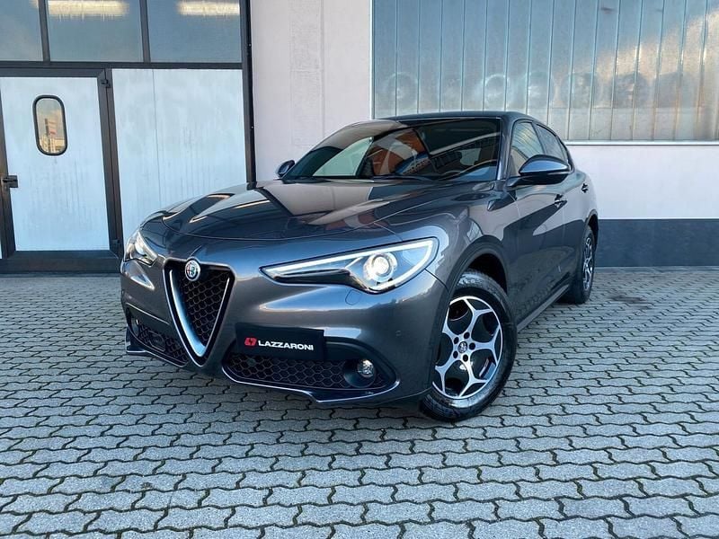 Usata Alfa Romeo Stelvio Business 160 CV (117 kW) 2022 Grigio SUV