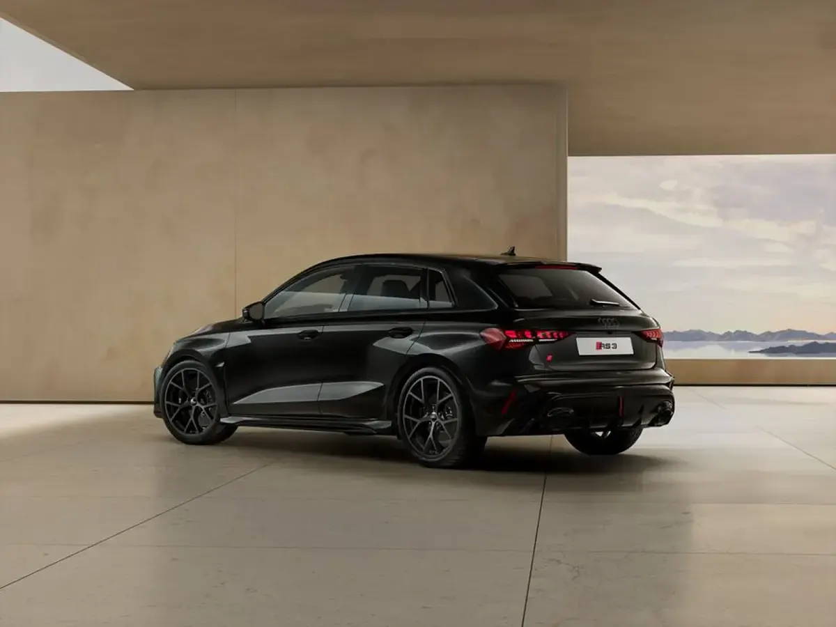 Nuova Audi RS3 Comfort 400 CV (294 kW) 2026 Nero mito metallizzato Berlina