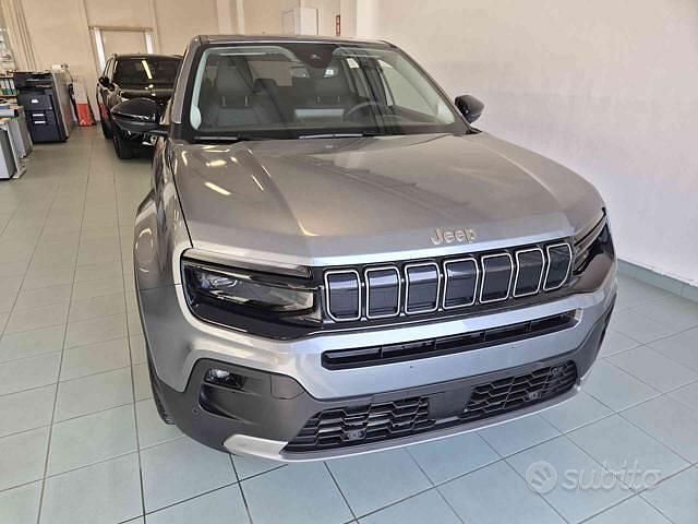 Usata Jeep Avenger Summit 101 CV (74 kW) 2025 Nero metallizzato SUV