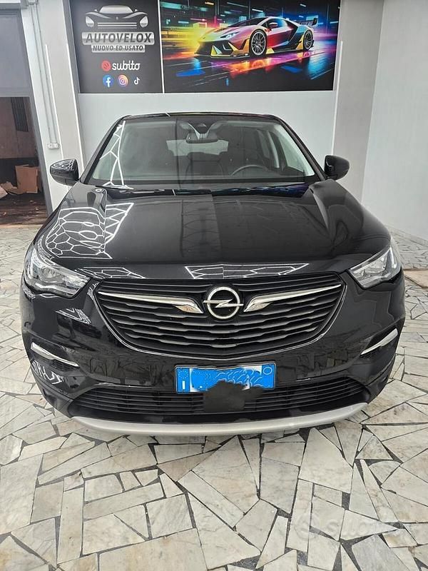 Usata Opel Crossland X Elegance 110 CV (80 kW) 2021 Nero SUV