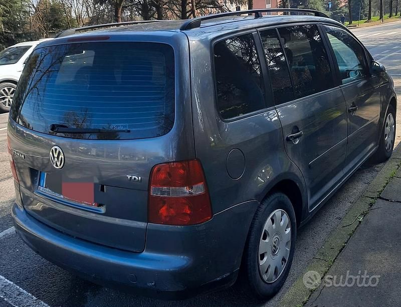 Usata VW Touran 105 CV (77 kW) 2006 Grigio Monovolume