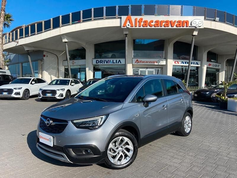 Usata Opel Crossland X Innovation 83 CV (61 kW) 2020 Argento SUV