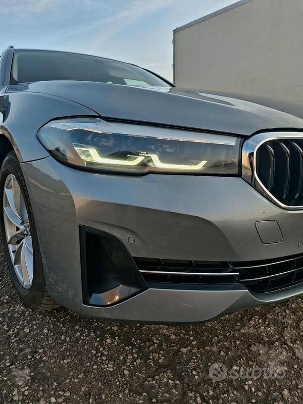 Usata BMW 520 Comfort Edition 2022 Grigio Station wagon