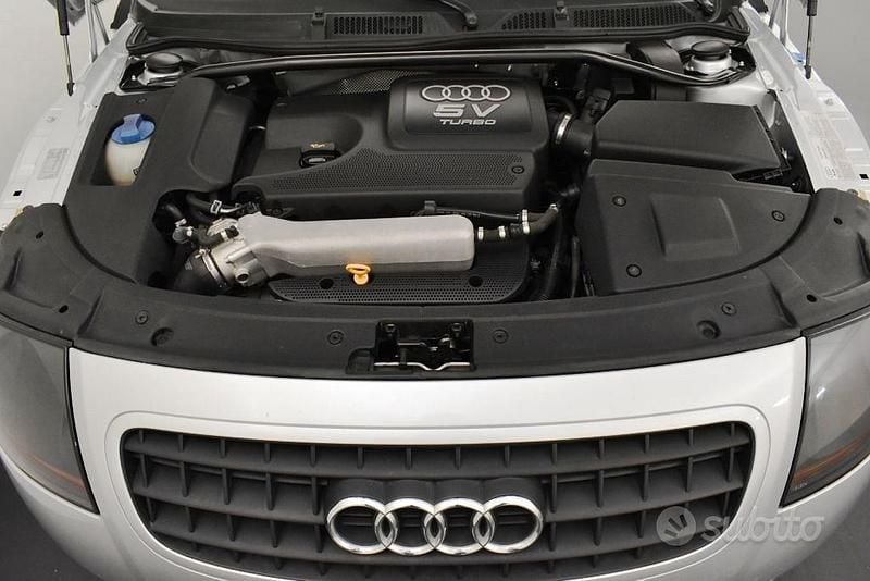 Usata Audi TT Roadster 150 CV (110 kW) 2003 Grigio Cabrio