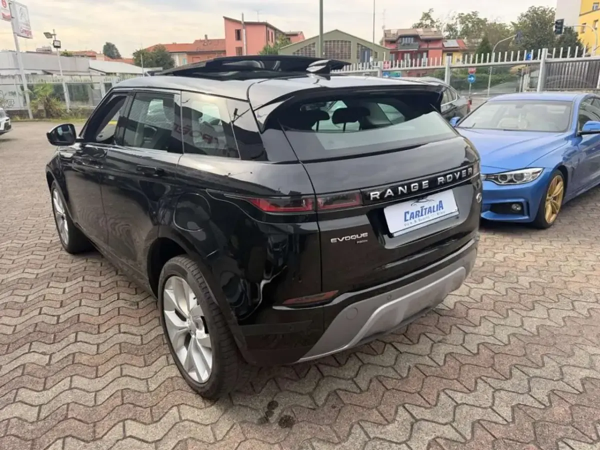 Usata Land Rover Range Rover evoque 300 CV (220 kW) 2022 Nero SUV