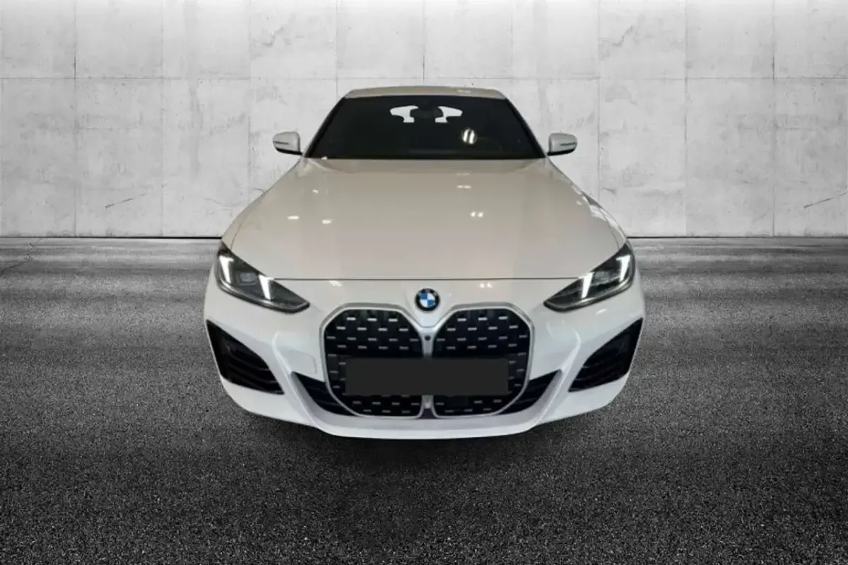 Usata BMW 420 Coupé M Sport 190 CV (139 kW) 2025 Bianco Coupé