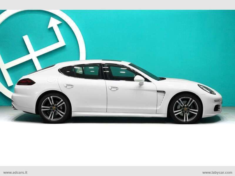 Usata Porsche Panamera 301 CV (221 kW) 2014 Bianco / pastello Berlina