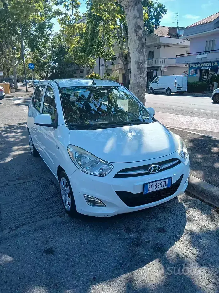 Usata Hyundai i10 69 CV (50 kW) 2012 Bianco Utilitaria