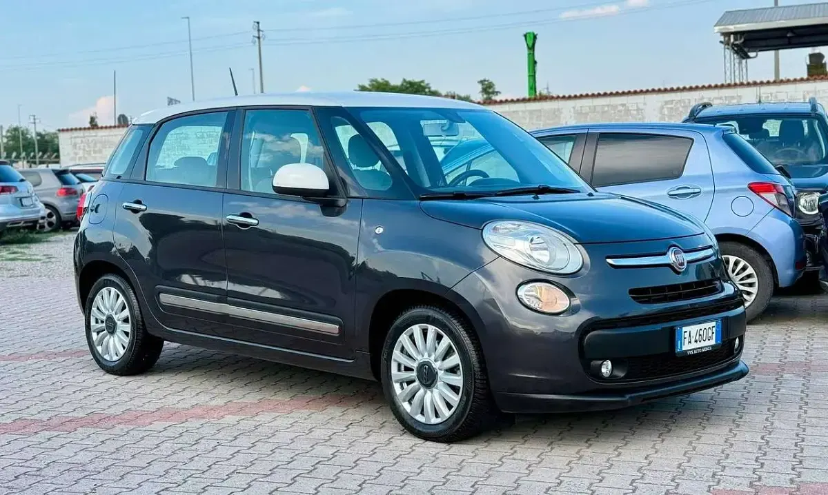 Usata Fiat 500L Lounge 95 CV (69 kW) 2015 Grigio Monovolume