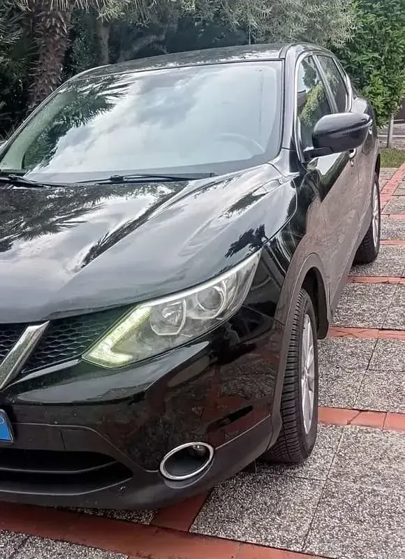 Usata Nissan Qashqai 110 CV (80 kW) 2017 Nero SUV