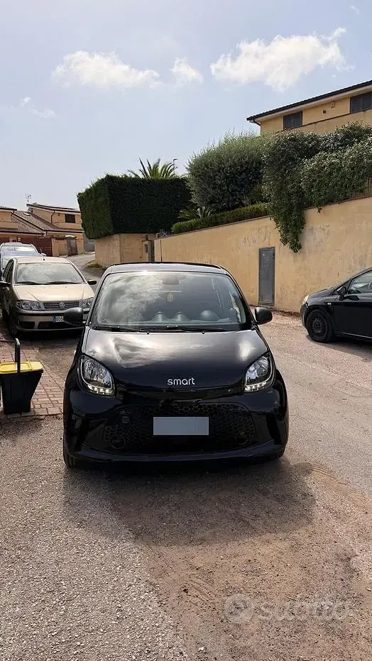 Usata Smart ForFour Electric Drive 41 kW (56 CV) 2022 Nero Berlina