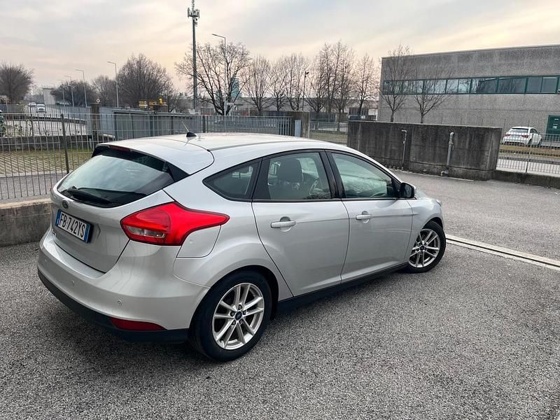 Usata Ford Focus Titanium 95 CV (69 kW) 2016 Argento Berlina