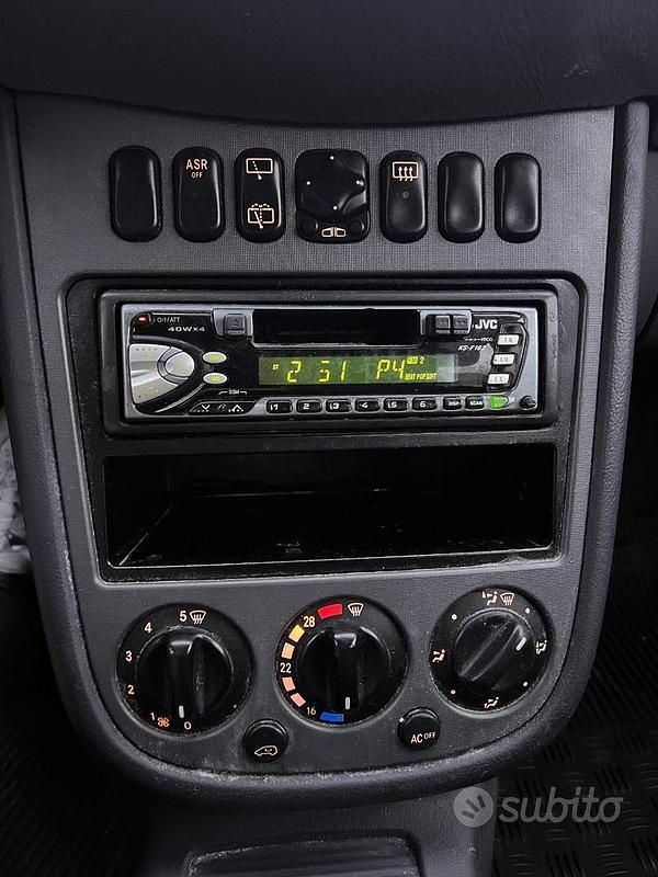 Usata Mercedes A200 2002 Grigio Berlina