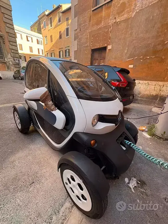 Usata Renault Twizy 12 kW (17 CV) 2012 Bianco Utilitaria