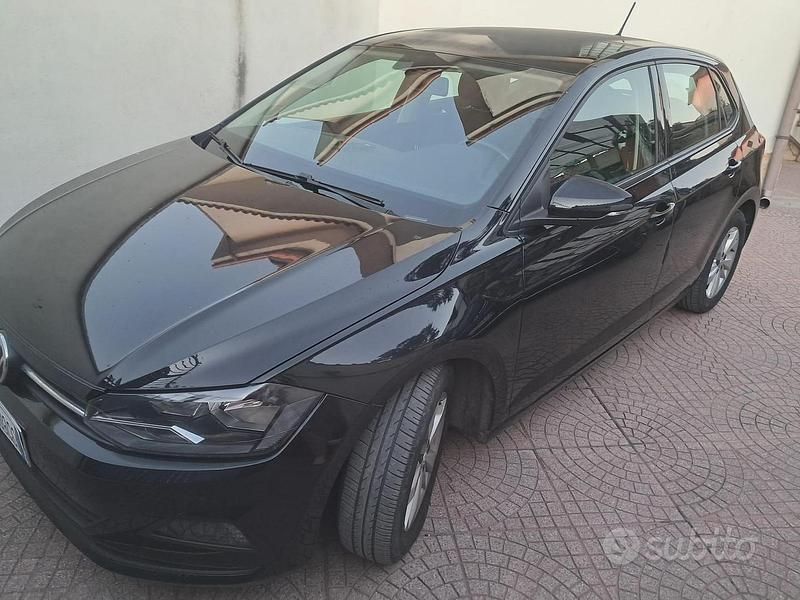 Usata VW Polo 95 CV (69 kW) 2019 Nero Utilitaria