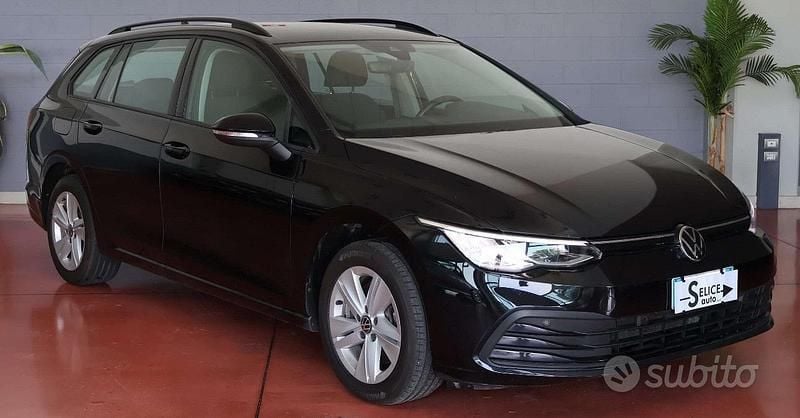 Usata VW Golf VIII Life 150 CV (110 kW) 2022 Nero Station wagon