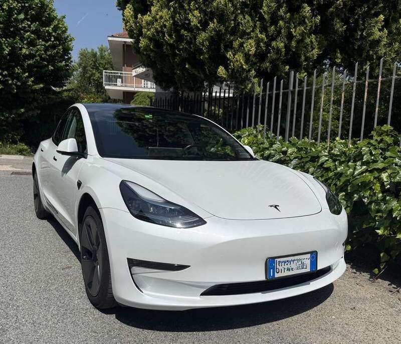Bianco Usata 2023 Tesla Model 3 Long Range Tre volumi | 38.500 € (Molto cara) - Immagine 1/4