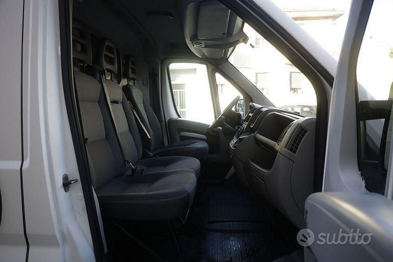 Usata Peugeot Boxer 101 CV (74 kW) 2011 Bianco Furgone