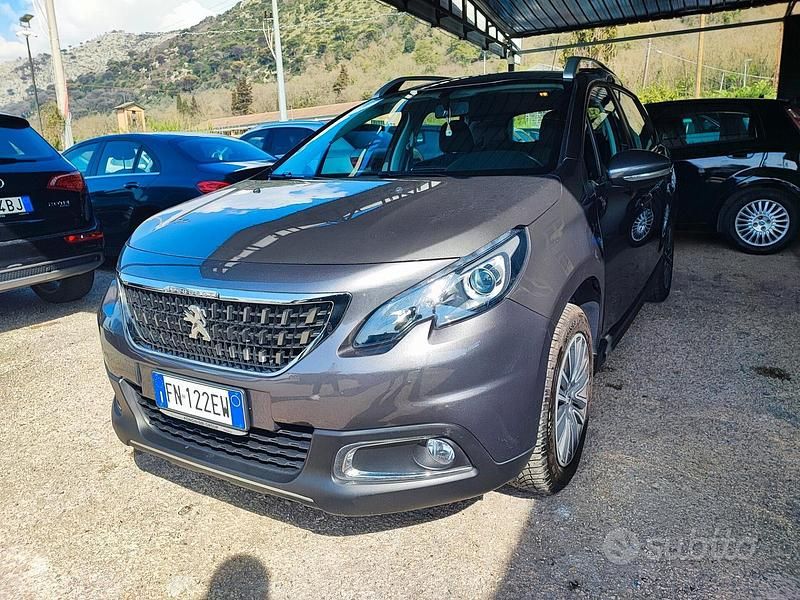 Usata Peugeot 2008 Allure 99 CV (72 kW) 2018 Grigio SUV