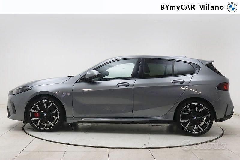 Usata BMW 118 Comfort Edition 150 CV (110 kW) 2024 Grigio Utilitaria