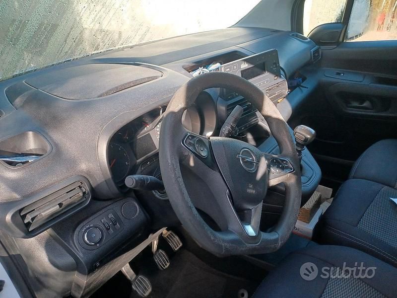 Gebraucht Opel Combo 2020 Weiß Van / Kleinbus