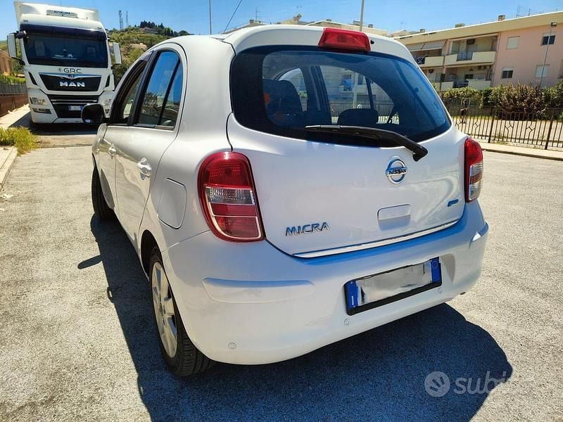 Usata Nissan Micra 80 CV (58 kW) 2014 Bianco Utilitaria