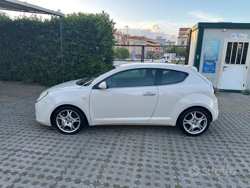 Usata Alfa Romeo MiTo 155 CV (114 kW) 2008 Bianco Utilitaria