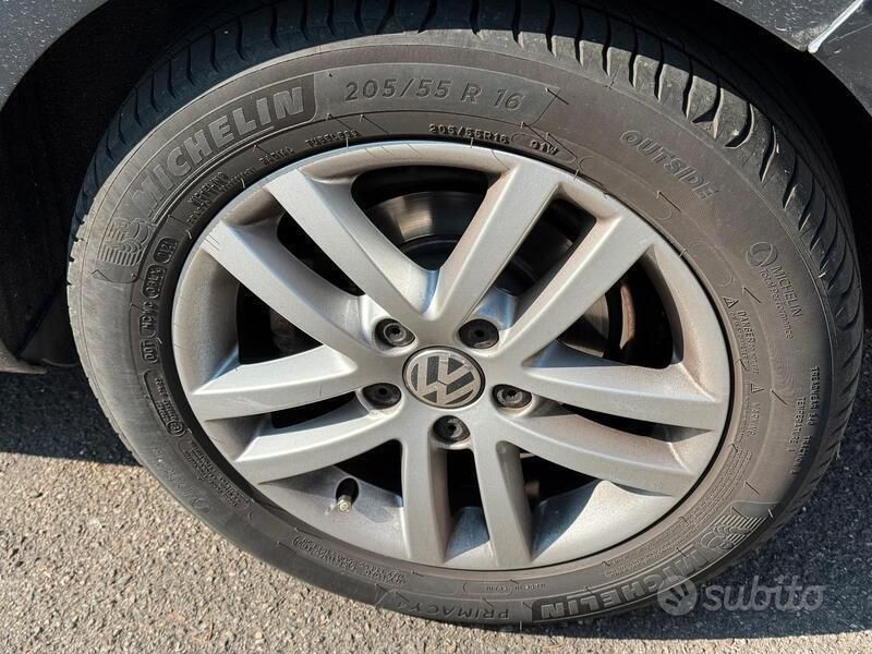 Usata VW Golf V 102 CV (75 kW) 2007 Blu Berlina