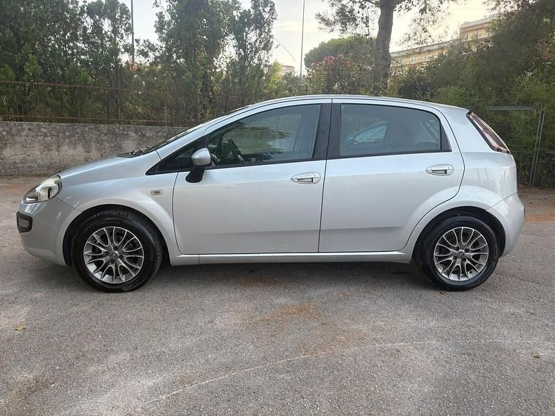 Usata Fiat Punto Evo Dynamic 75 CV (55 kW) 2012 Grigio Utilitaria