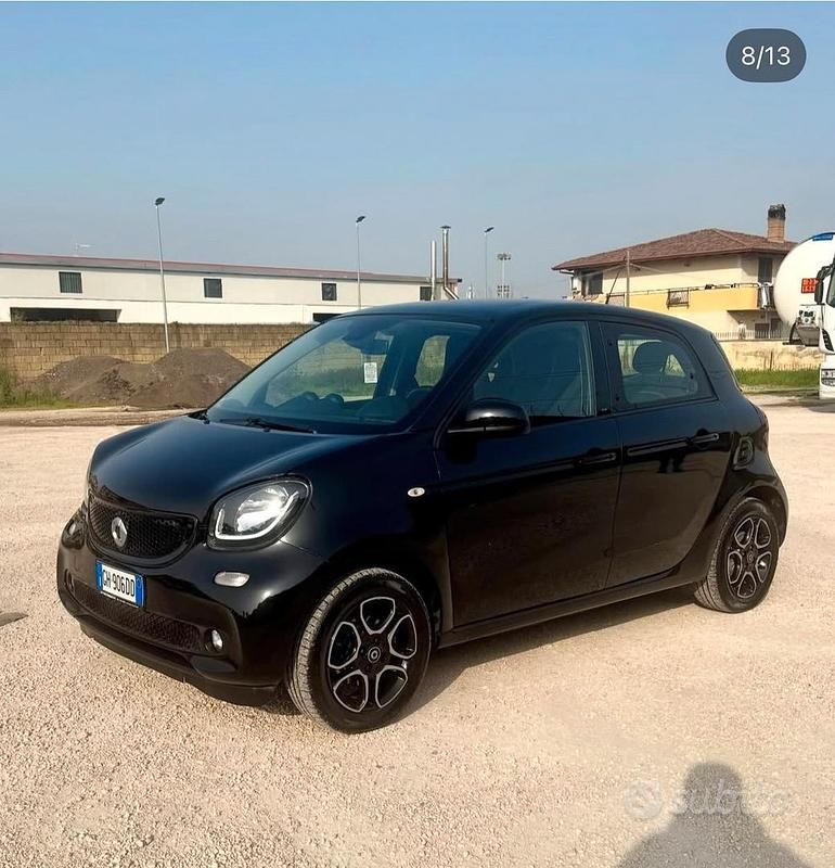 Usata Smart ForFour 90 CV (66 kW) 2019 Nero Utilitaria