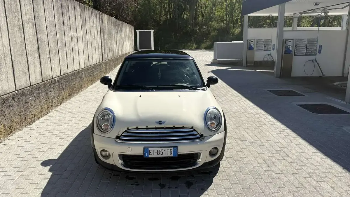 Usata Mini ONE 75 CV (55 kW) 2014 Utilitaria