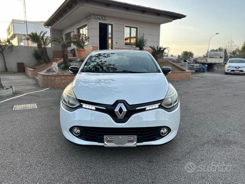 Usata Renault Clio IV 75 CV (55 kW) 2015 Bianco Berlina